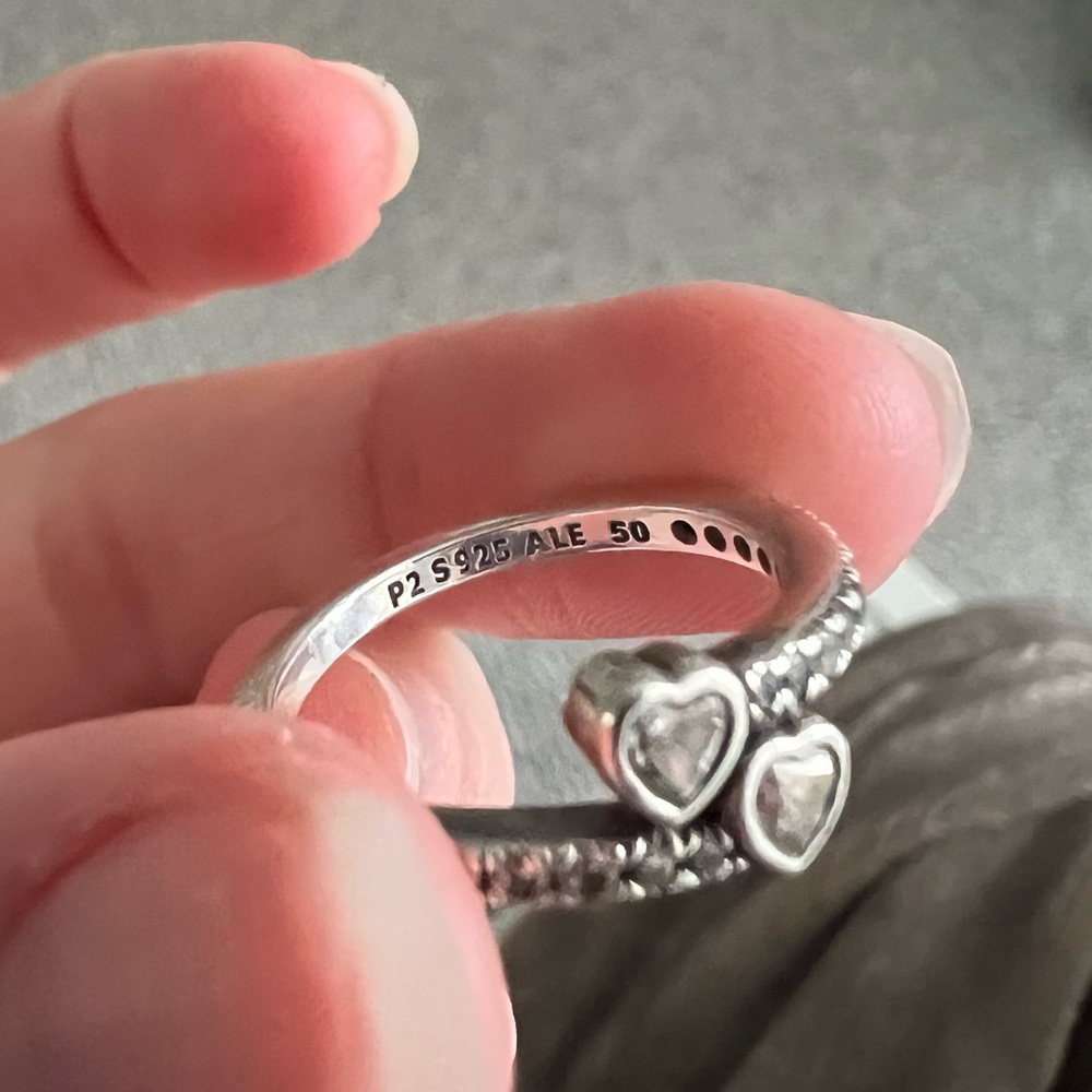 Pandora two sparkling hearts ring